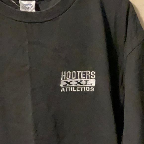 Hooters Black Short Sleeve Tees Casual Crew Neck - Picture 2 of 7